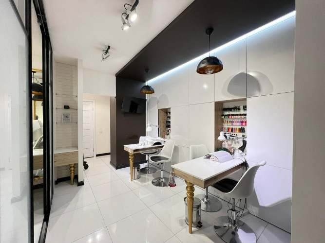 Pārdod pilnībā gatavu skaistumkopšanas salonu Rīgā!  Lieliska iespēja gan skaistumkopšanas Rīga - foto 1