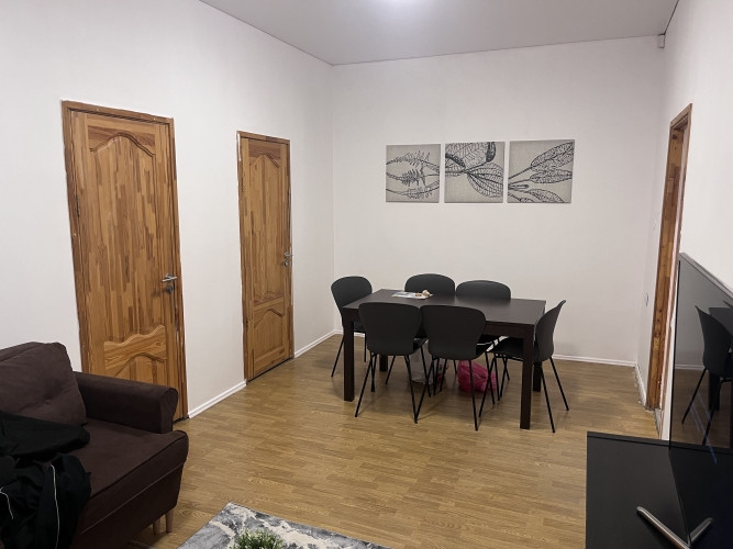 Izīrē gaišu un plašu dzīvokli Merķeļa ielā 8, pašā Rīgas centrā. Dzīvoklī ir divas Rīga - foto 4