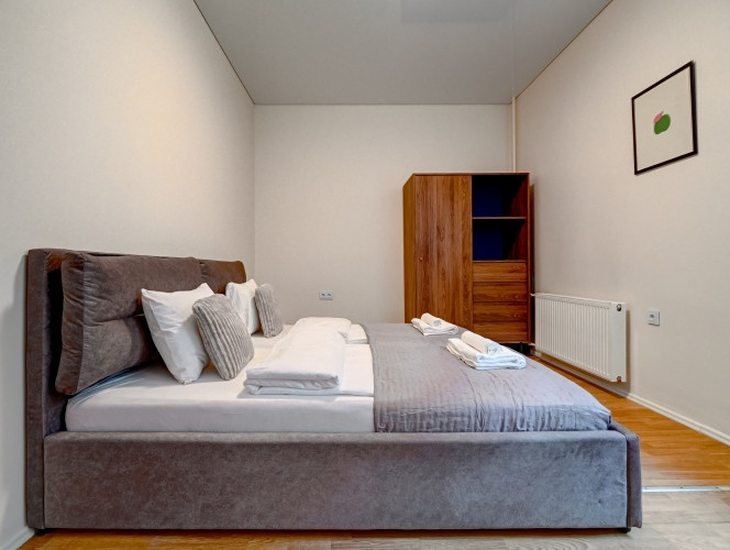 Izīrē gaišu un plašu dzīvokli Merķeļa ielā 8, pašā Rīgas centrā. Dzīvoklī ir divas izolētas guļamist Рига - изображение 17