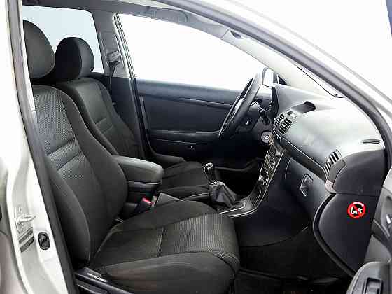 Toyota Avensis Linea Sol 2.0 108kW Tallina