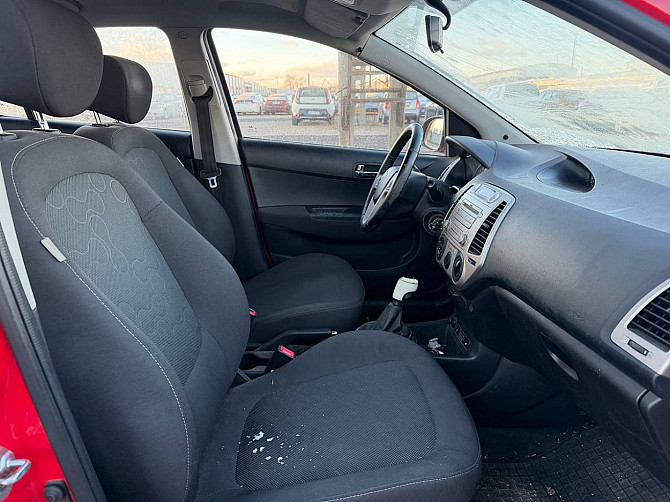 Hyundai i20 Elegance 1.4 74kW Tallina - foto 6