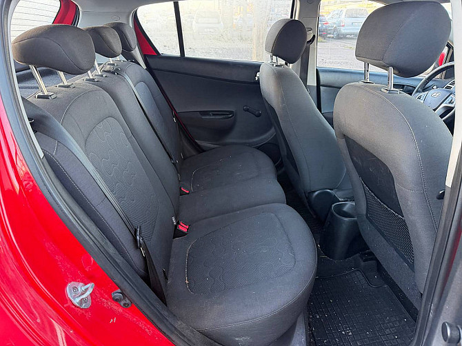 Hyundai i20 Elegance 1.4 74kW Tallina - foto 7