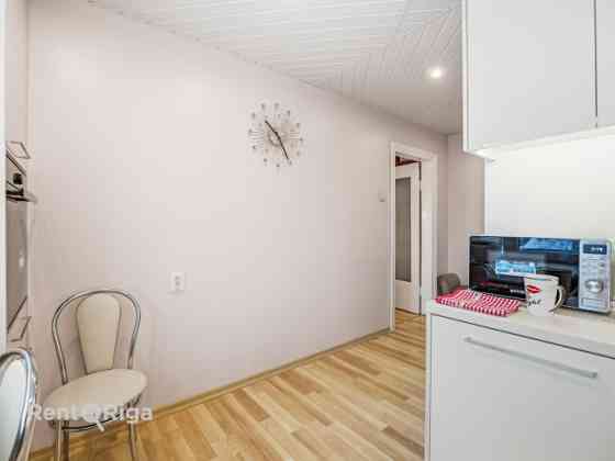 Продаётся светлая и просторная 4-комнатная квартира в тихой и зеленой зоне Rīga