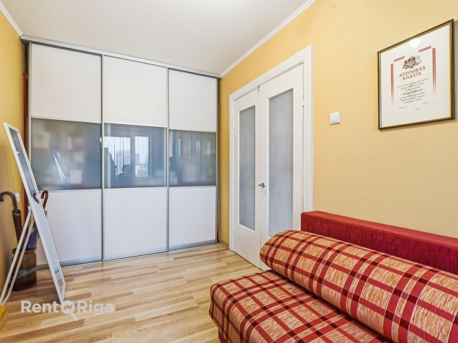 Pārdošanā gaišs un plašs 4 istabu dzīvoklis klusā un zaļā Ķengaraga daļā  Piedāvājam Rīga - foto 7