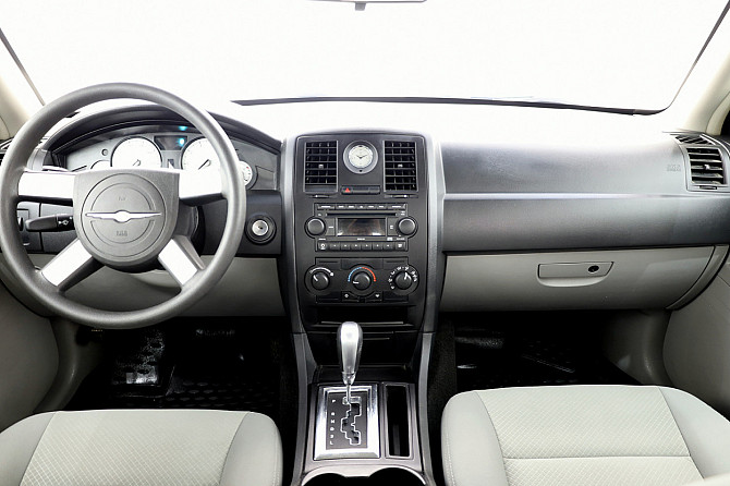 Chrysler 300 C Comfort 2.7 142kW Tallina - foto 5