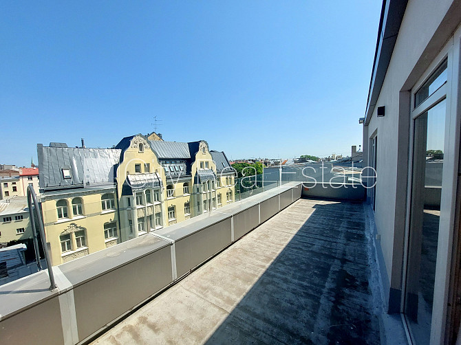 Projekts - Panorama Plaza, jaunceltne, labiekārtota apzaļumota teritorija, iespēja nomāt Rīga - foto 7