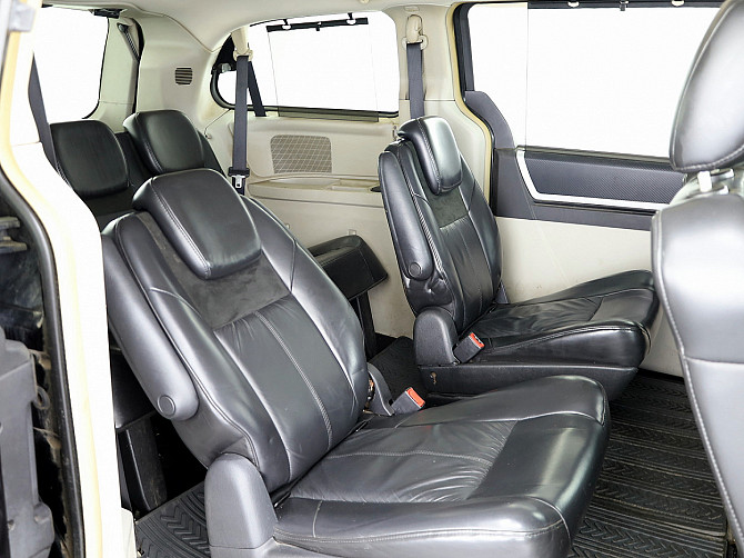 Chrysler Grand Voyager Limited 2.8 CRD 120kW Tallina - foto 7