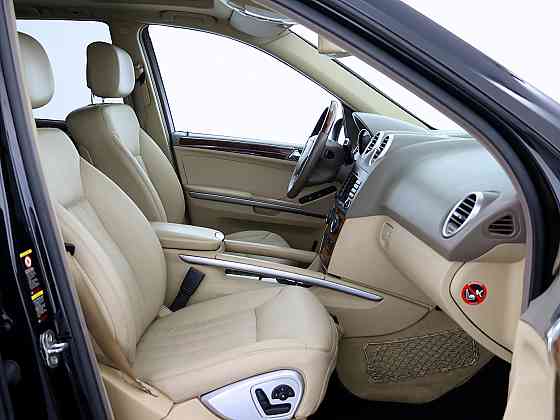 Mercedes-Benz ML 500 Luxury 5.0 225kW Tallina