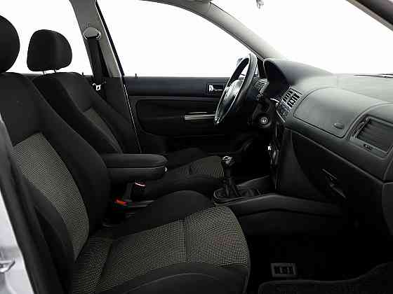 Volkswagen Golf GTI Edition 2.0 85kW Tallina