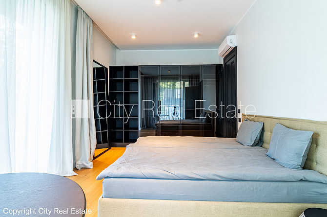 Fasādes māja, renovēta māja, ieeja no ielas un pagalma, guļamistabu skaits 3 gab., istabas Rīga - foto 7