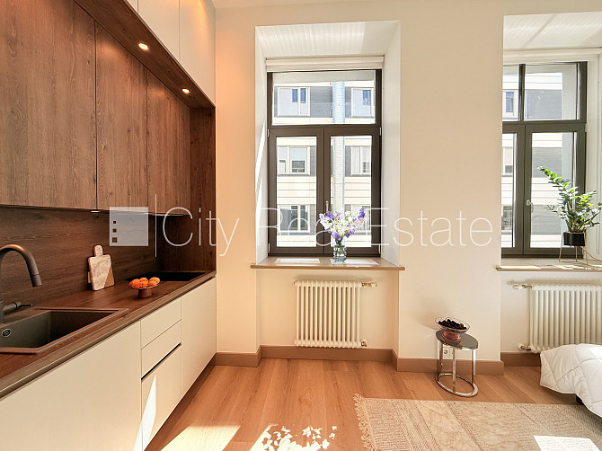 Fasādes māja, renovēta māja, ieeja no ielas un pagalma, guļamistabu skaits 3 gab., istabas Rīga - foto 18