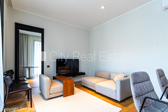 Fasādes māja, renovēta māja, ieeja no ielas un pagalma, guļamistabu skaits 3 gab., istabas Rīga - foto 6