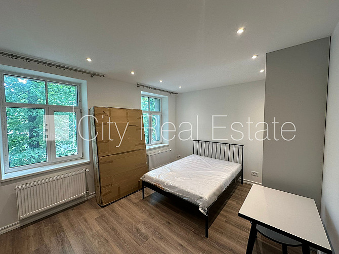 Jaunceltne, labiekārtota apzaļumota teritorija, bruģēts piebraucamais ceļš, teritorijas Jūrmala - foto 2