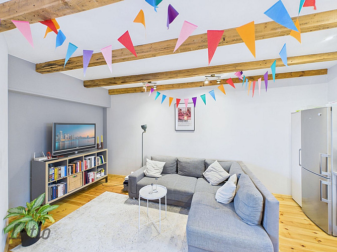 Pārdošanā kluss, gaišs un silts dzīvoklis renovētas ēkas iekšpagalma pusē. Logi vērsti uz Rīga - foto 2