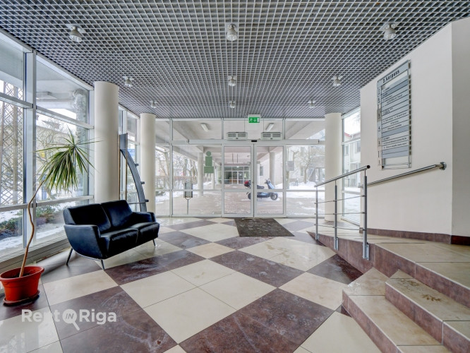 Iznomā biroja telpas Ieriķu ielā 15, blakus t/c Domina  Telpas atrodas sakoptā un modernā Rīga - foto 6