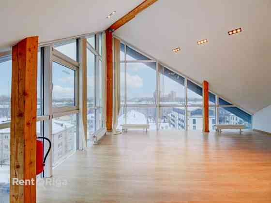 Сдаются в аренду офисные помещения по адресу Ieriķu iela 15, рядом с ТЦ Domina  Помещения Rīga