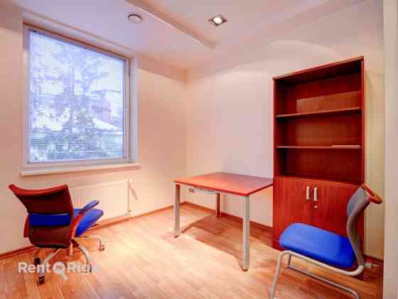 Сдаются в аренду офисные помещения по адресу Ieriķu iela 15, рядом с ТЦ Domina  Помещения Rīga