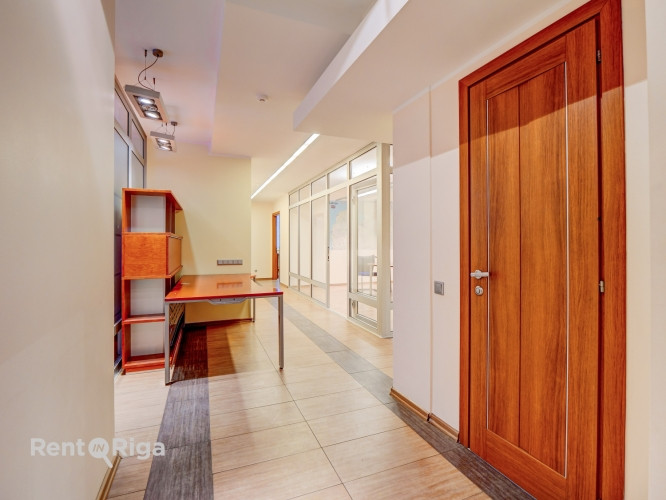 Iznomā biroja telpas Ieriķu ielā 15, blakus t/c Domina  Telpas atrodas sakoptā un modernā Rīga - foto 3