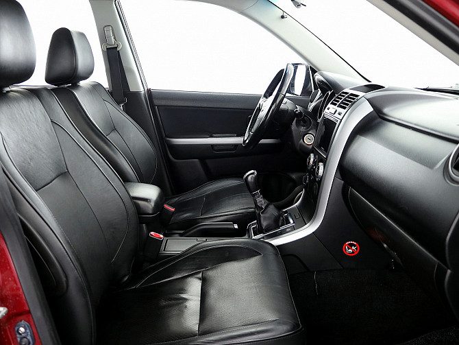 Suzuki Grand Vitara Luxury LPG 4x4 2.0 103kW Tallina - foto 6