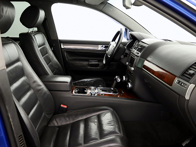 Volkswagen Touareg RS Caractere ATM 2.5 TDI 128kW Tallina - foto 6