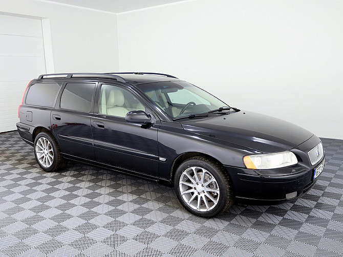 Volvo V70 Summum AWD 4x4 2.4 D5 136kW Таллин - изображение 1