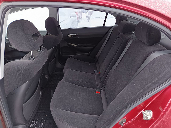 Honda Civic Elegance 1.8 103kW Tallina - foto 7