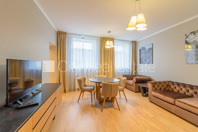 Фасадный дом, реновированный дом, вход со двора, апартаменты люкс, лифт, Рига - изображение 16