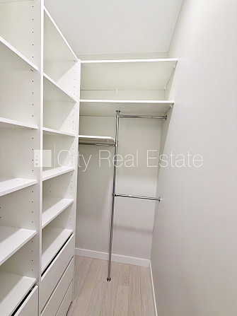 Фасадный дом, реновированный дом, вход со двора, апартаменты люкс, лифт, Рига - изображение 13