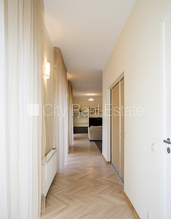 Jaunceltne, labiekārtota apzaļumota teritorija, bruģēts piebraucamais ceļš, teritorijas Jūrmala - foto 19