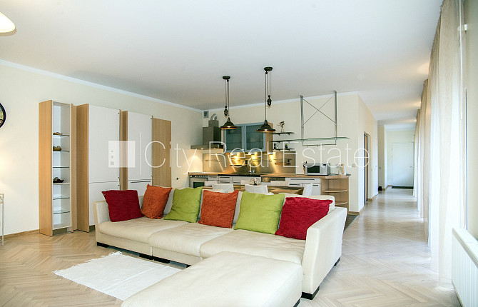 Jaunceltne, labiekārtota apzaļumota teritorija, bruģēts piebraucamais ceļš, teritorijas Jūrmala - foto 1