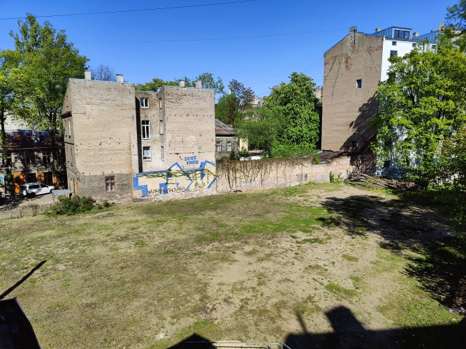 Земельный участок с согласованным проектом многоэтажной застройки и Рига - изображение 1