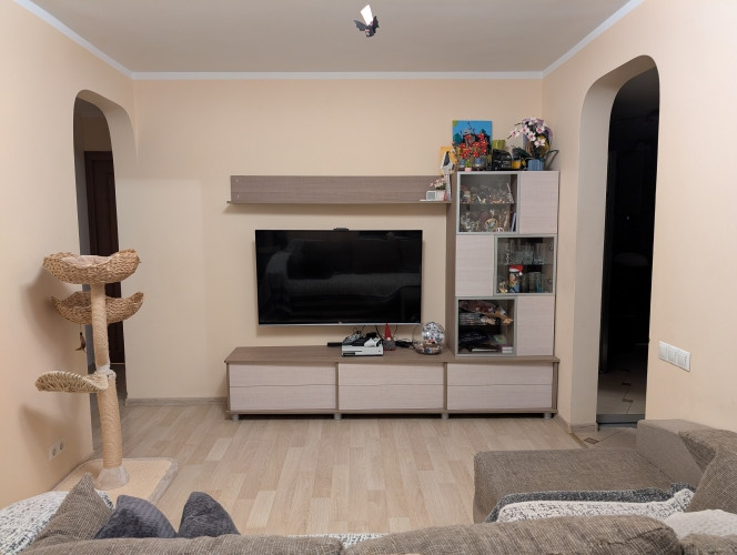 Pārdod plašu un mājīgu 3-istabu dzīvokli Pļavnieku sirdī  Piedāvājumā silts, mājīgs un Rīga - foto 4