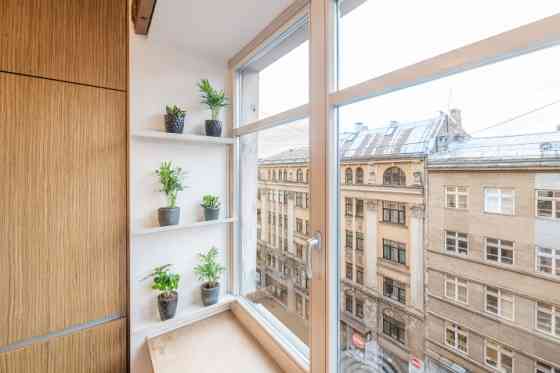 Pērle pašā Rīgas centrā!  Ekskluzīvs, gaišs 2 līmeņu penthausa tipa dzīvoklis ar visu nepieciešamo r Рига