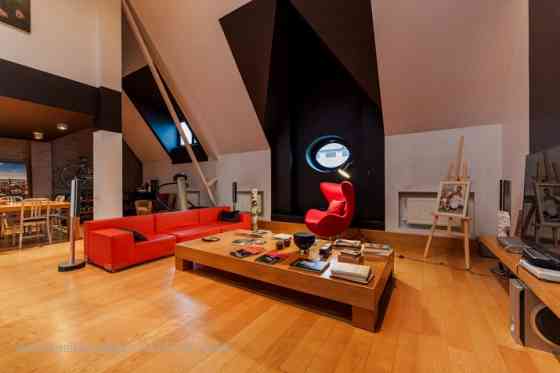 Продается пентхаус в посольском районе - тихий центр. Двухэтажная квартира (5 и 6 Рига