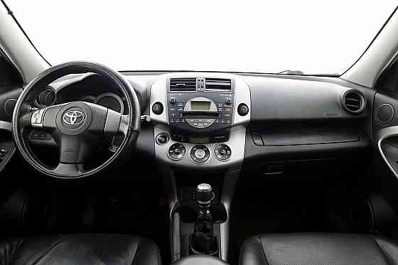 Toyota RAV4 Luxury 2.2 D-4D 130kW Tallina