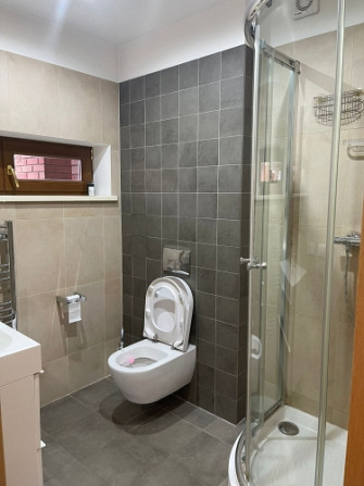 Izīrē rindu māju Apogos!  Lieliska izvēle tiem, kas vēlas apvienot pilsētas ērtības ar Rīga - foto 7