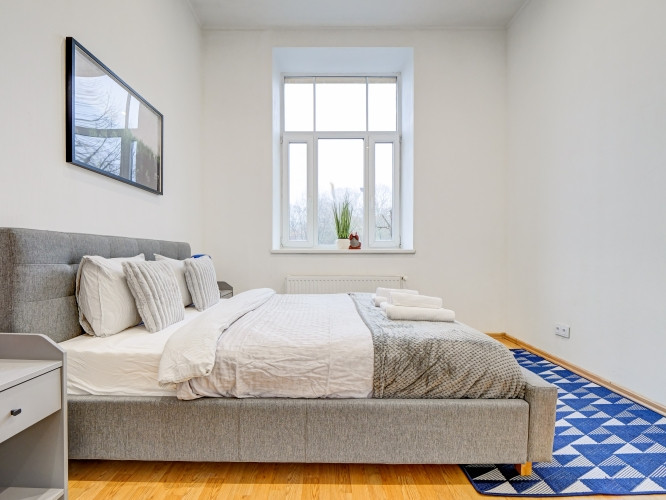 Izīrē īstermiņā 2-istabu dzīvokli Rīgas centrā, Raiņa bulvārī 31  Dzīvoklis atrodas vienā no Rīgas p Рига - изображение 10