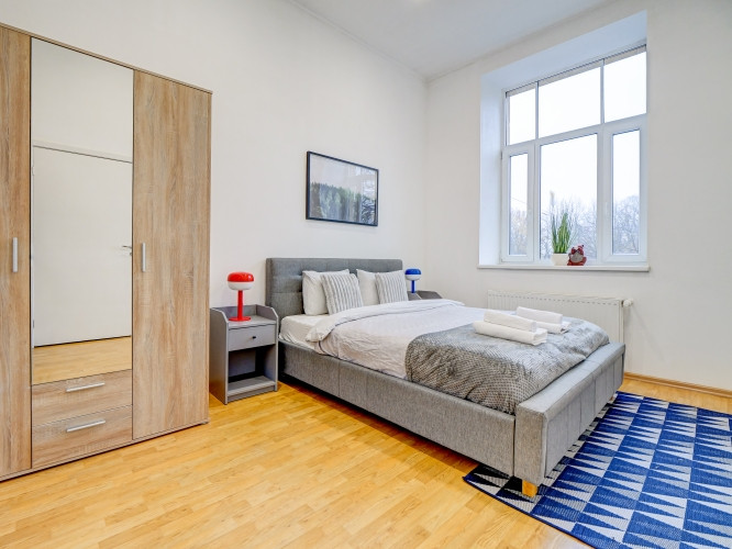 Izīrē īstermiņā 2-istabu dzīvokli Rīgas centrā, Raiņa bulvārī 31  Dzīvoklis atrodas vienā no Rīgas p Рига - изображение 11