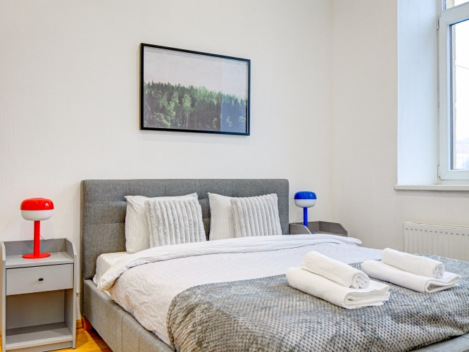 Izīrē īstermiņā 2-istabu dzīvokli Rīgas centrā, Raiņa bulvārī 31  Dzīvoklis atrodas vienā no Rīgas p Рига - изображение 13