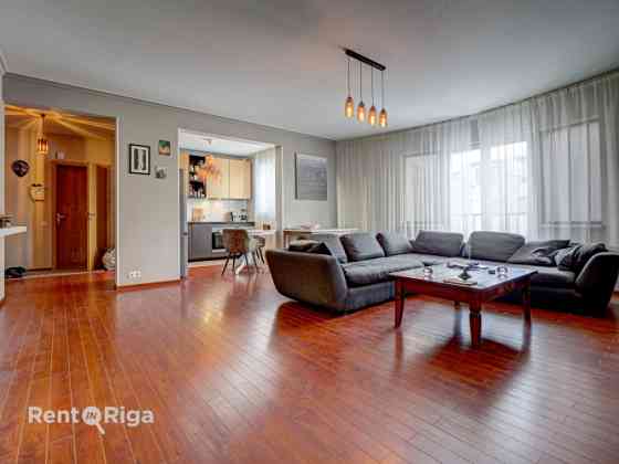 Apartment in a new development with underground parking and a storage room.  The layout includes a l Рига