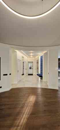 Элегантный 2х-этажный частный дом в спокойном и зелёном окружении!  Продаётся дом Jūrmala