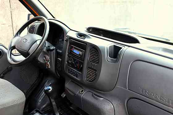 Ford Transit 330M Kombi Passenger 2.4 TDCi 66kW Tallina