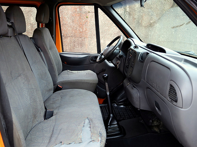 Ford Transit 330M Kombi Passenger 2.4 TDCi 66kW Tallina - foto 6