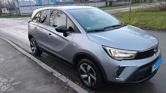 Opel Grossland 2022 года, автомат. Машина небольшого размера, но высокая, с большим багажником.... Саласпилс - изображение 1