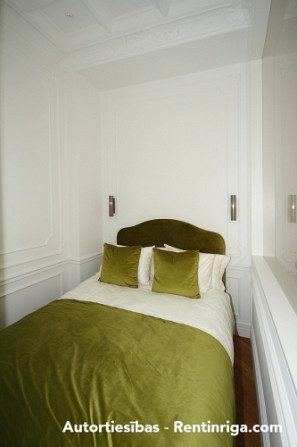 Tiek izīrēts dzīvoklis skaistākajā, aritokrātiskākajā klusā centra mājā Elizabetes ielā Rīga - foto 8