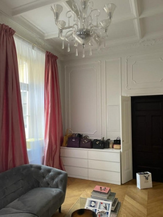 Tiek izīrēts dzīvoklis skaistākajā, aritokrātiskākajā klusā centra mājā Elizabetes ielā Rīga - foto 7