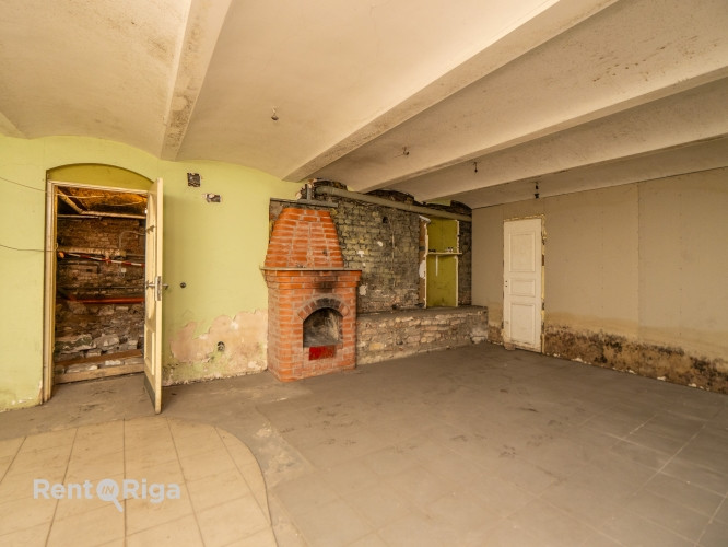 Sausas mākslinieku darbnīcas telpas perspektīvā lokācijā!  +Liela gājēju un auto plūsma; Rīga - foto 4