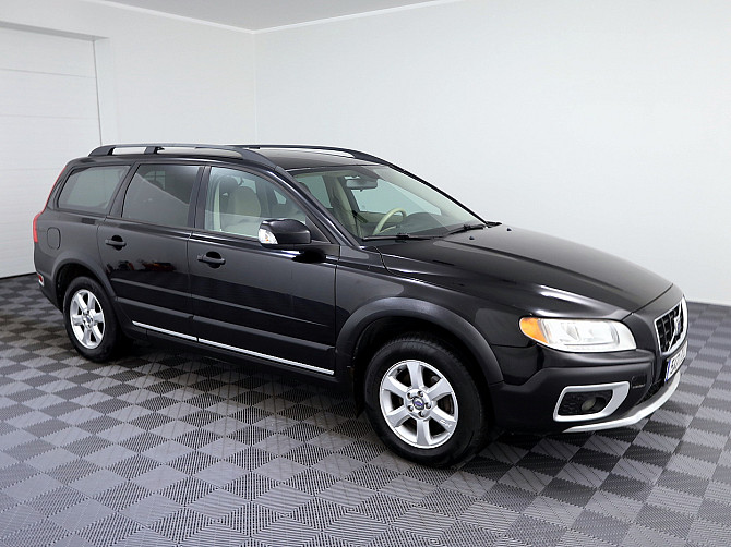 Volvo XC70 Summum ATM 2.4 D5 136kW Tallina - foto 1