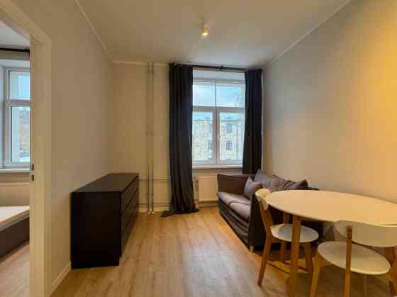 Меблированная 2-комнатная квартира в активном центре  Сдаётся элегантная и Rīga