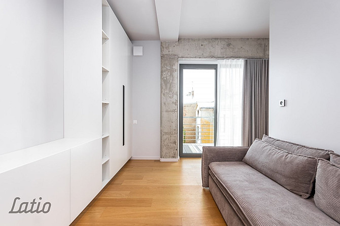 Izīrē pilnībā aprīkotu un mēbelētu studijas tipa dzīvokli pašā Rīgas centrā  Stabu Rīga - foto 3